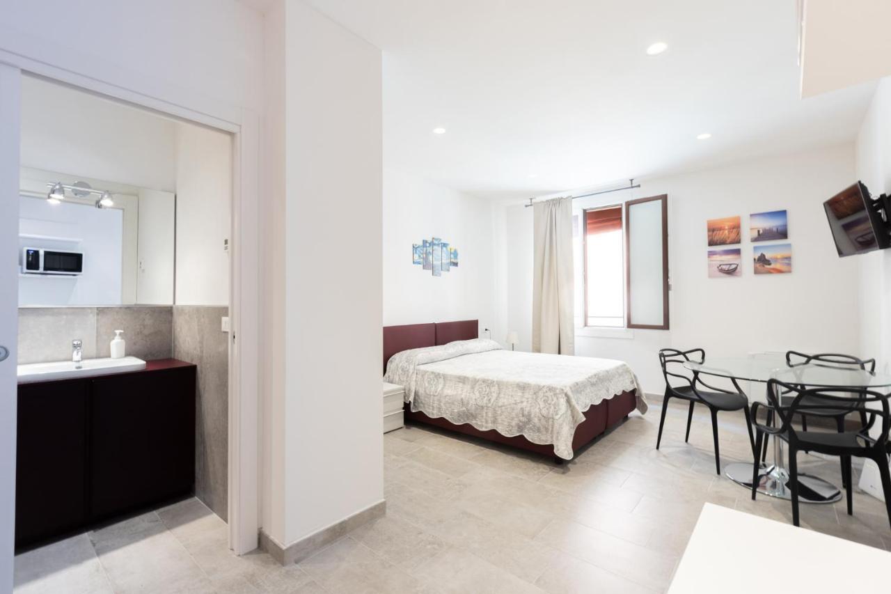 Goito 4, Bologna By Short Holidays Apartment Bagian luar foto