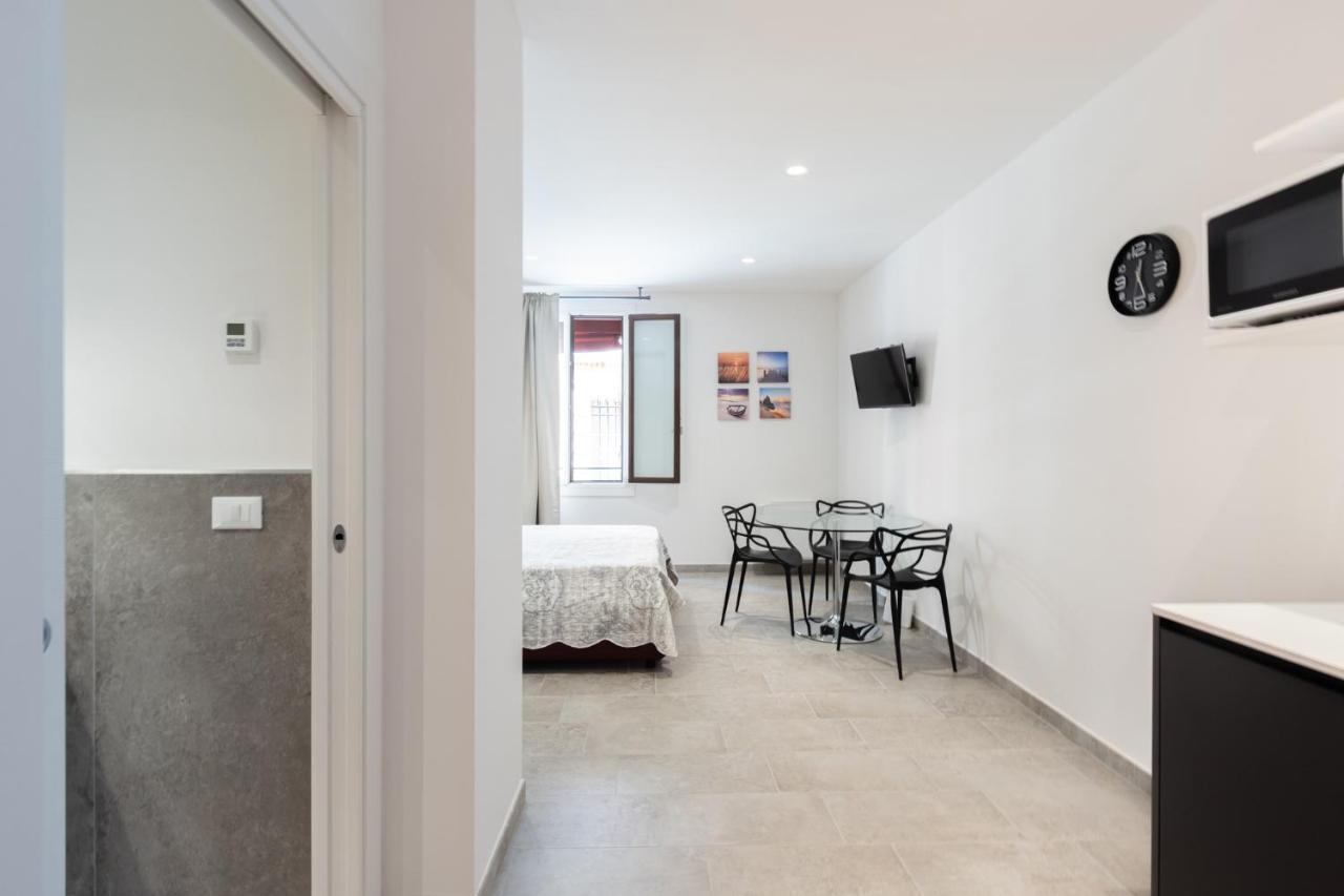 Goito 4, Bologna By Short Holidays Apartment Bagian luar foto