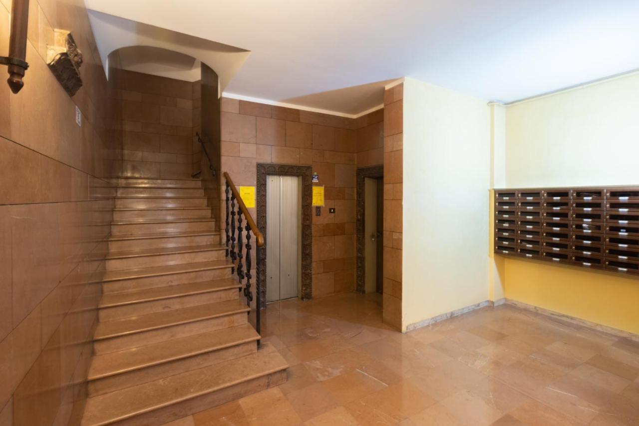 Goito 4, Bologna By Short Holidays Apartment Bagian luar foto