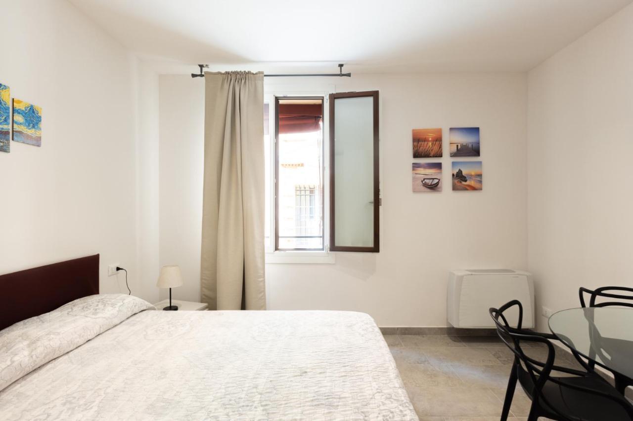 Goito 4, Bologna By Short Holidays Apartment Bagian luar foto