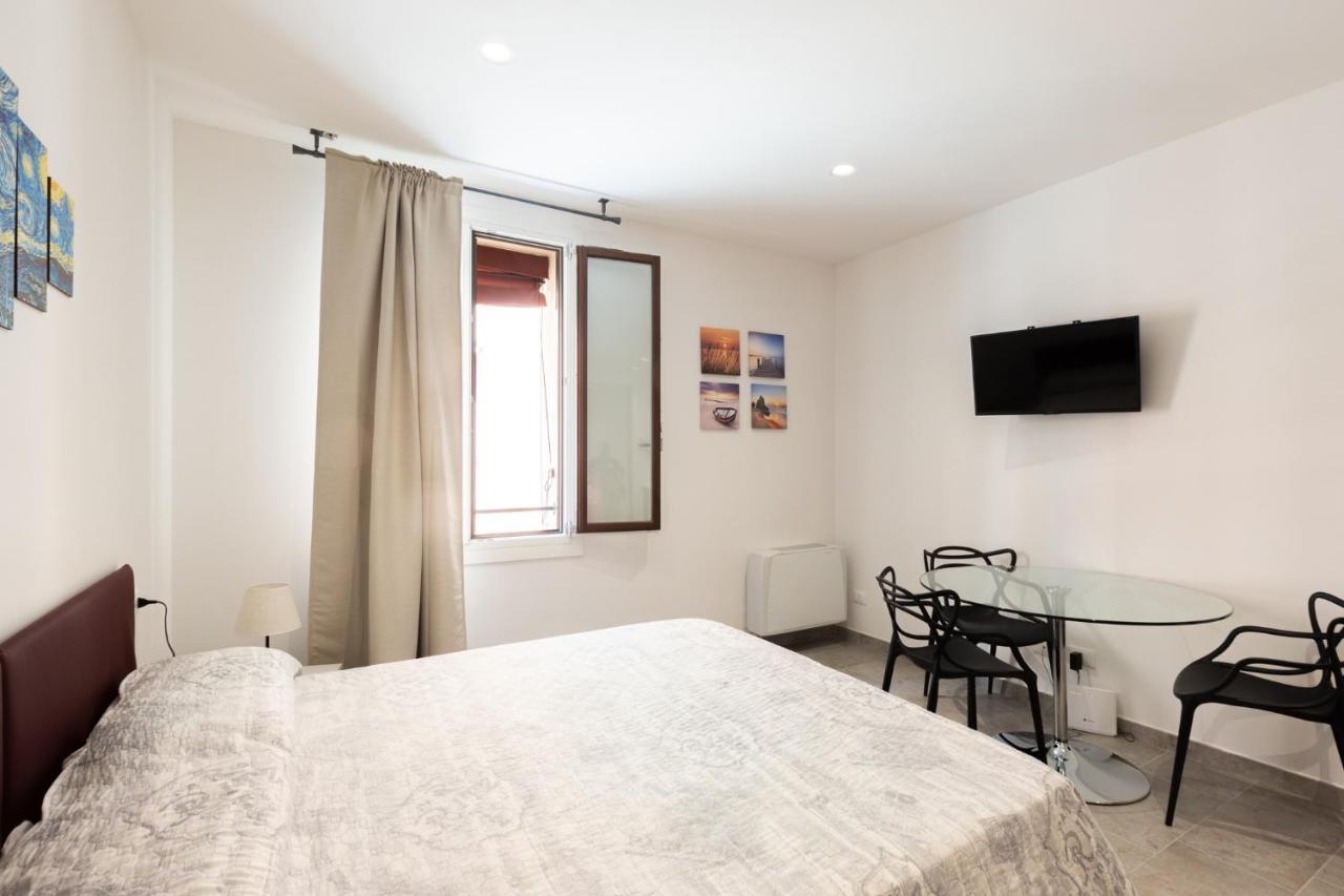 Goito 4, Bologna By Short Holidays Apartment Bagian luar foto